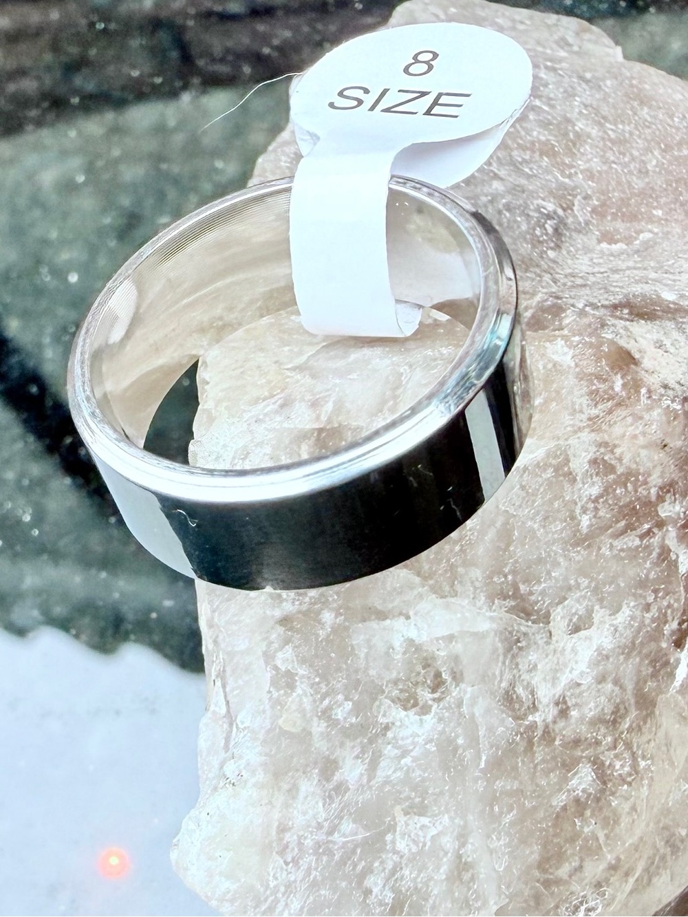 Men's Polished Silver Band Ring |
Beveled Edge | Tungsten Metal | NWT - Picture 2 of 9